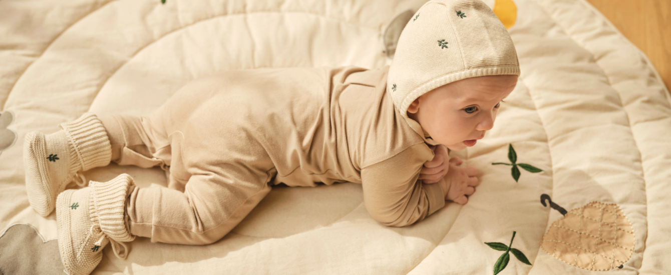 Developmental milestone: When do babies start crawling?